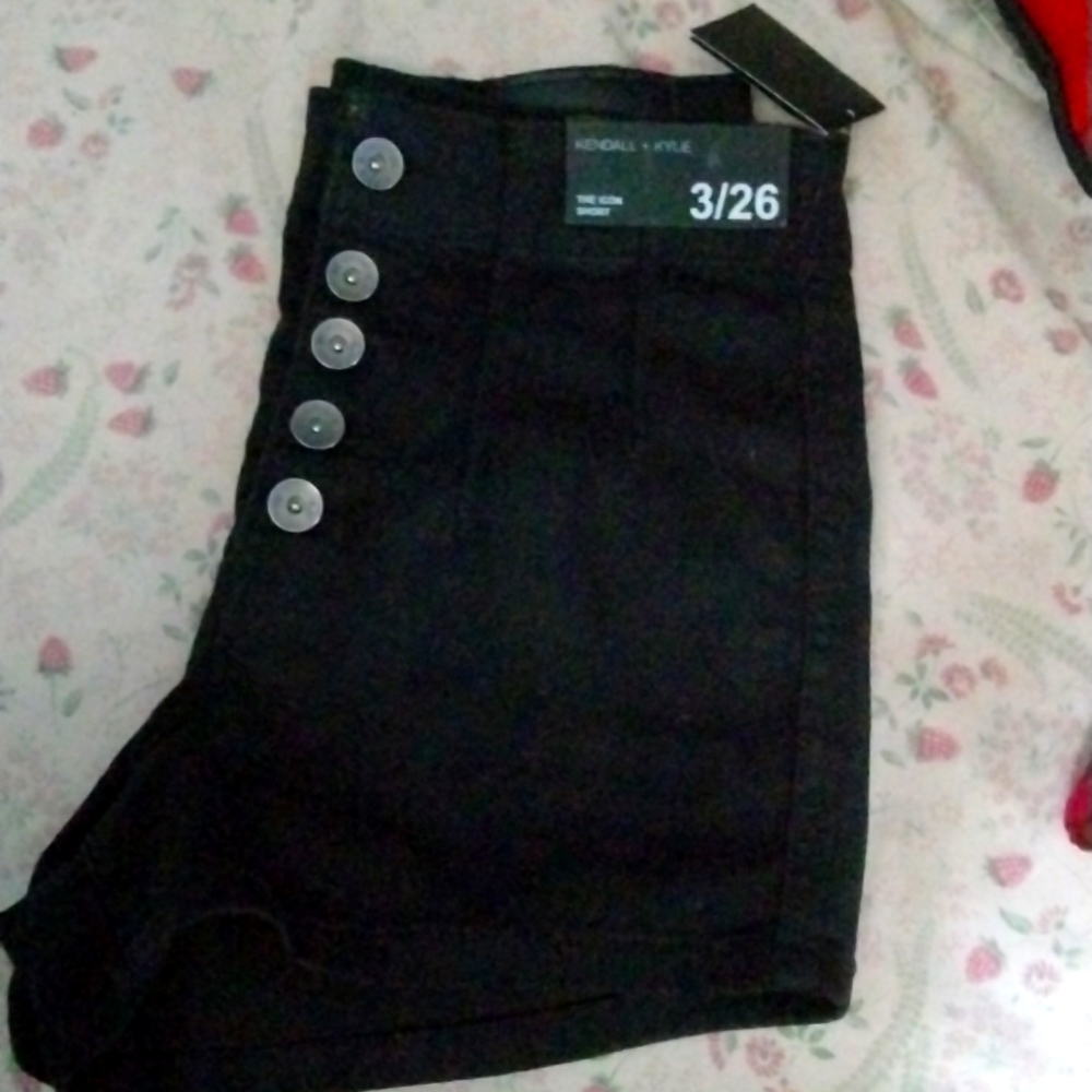 The Icon Short